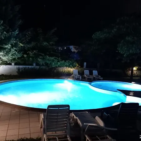 Апартамент Явор Apartment